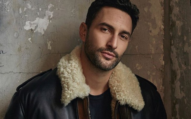 Noah Mills